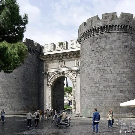 Rosaroll 57 شقة نابولي