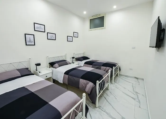 Rosaroll 57 アパート ナポリ