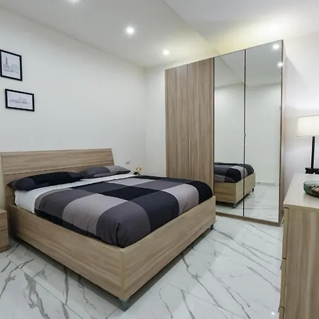 Rosaroll 57 * Naples